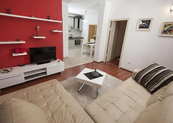 Znjan Beach Apartments